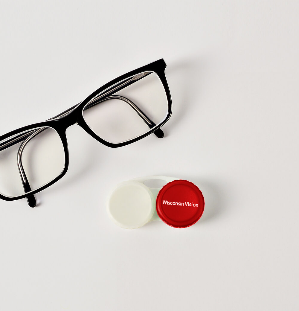 Buy contact lenses in West Madison Acuvue, Dailies, Air Optix