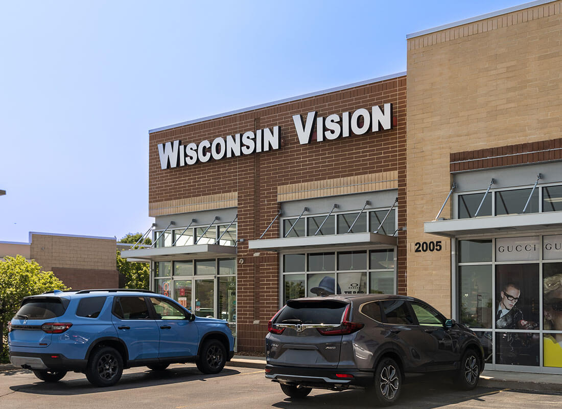 Pewaukee Wisconsin Vision storefront