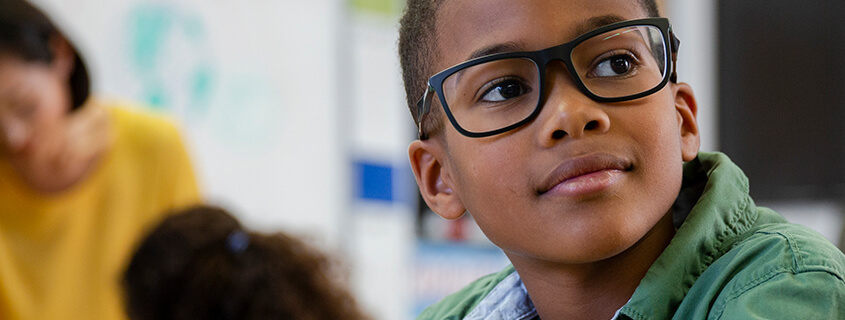 Full-rimmed frames are a durable solution for playful children Full-rimmed frames are a durable solution for energetic kids