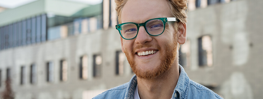 Men's wayfarer eyeglasses are a versatile frame for any occasion Men's wayfarer eyeglasses are a versatile frame for any occasion